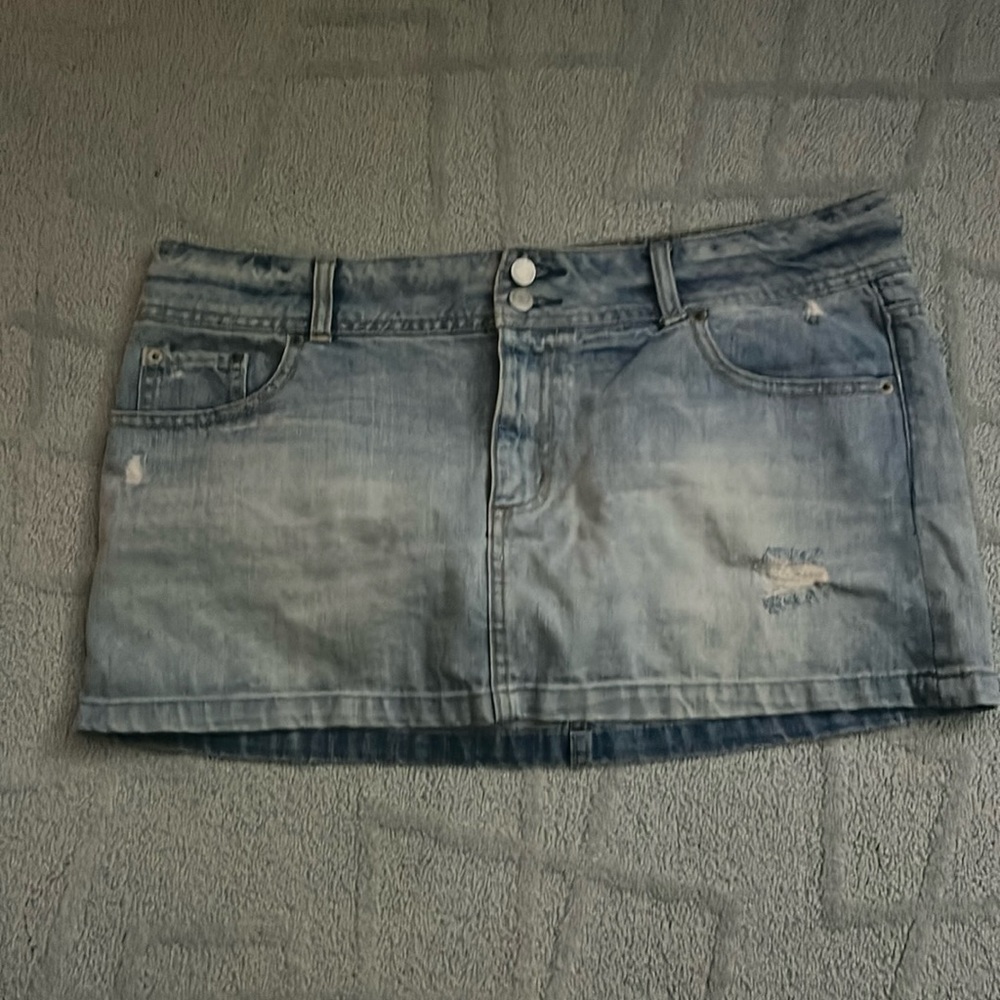 American eagle short jean skirt size 14